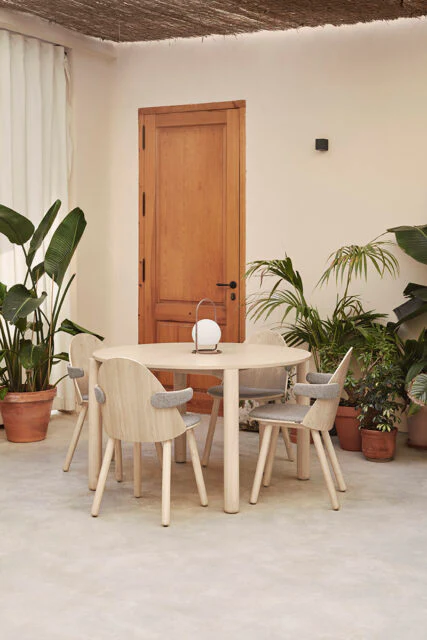 Mesa redonda Atlas Teulat Ø120 cm - Ideas de Regalos Sostenibles: Juguetes de Madera y Bazar Ecológico Mesa redonda Atlas Teulat Ø120 cm - Ideas de Regalos Sostenibles: Juguetes de Madera y Bazar Ecológico
